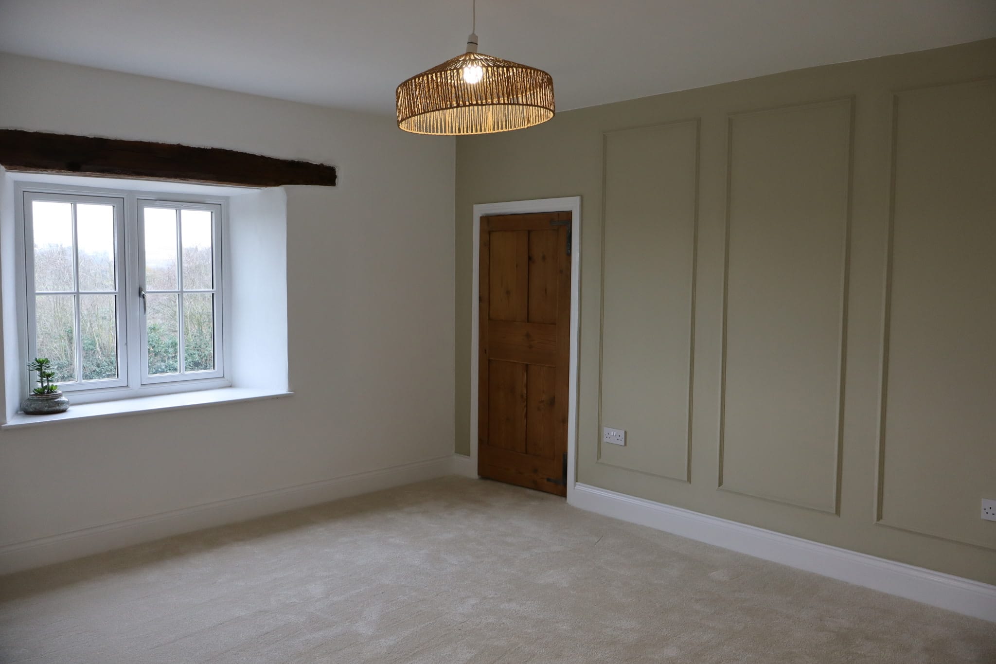 Finished bedroom by PCS Plastering